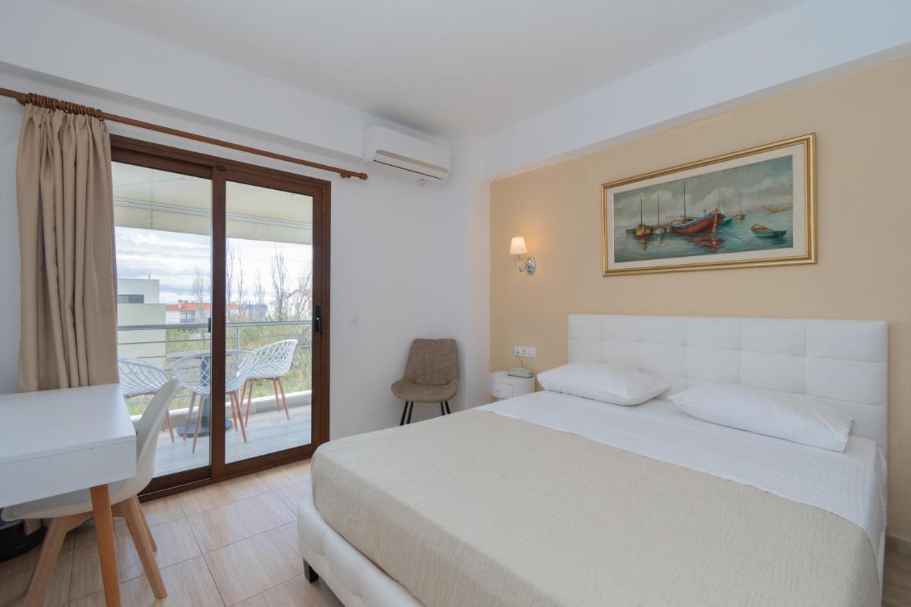 Star Paradise Hotel Neos Marmaras Exterior photo