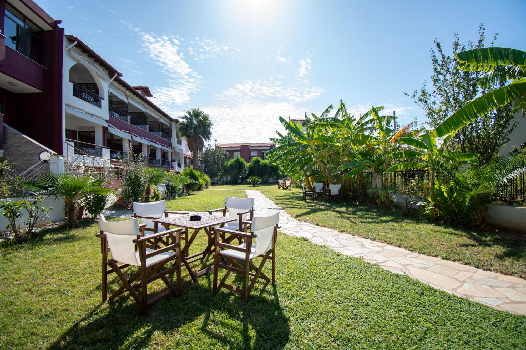 Star Paradise Hotel Neos Marmaras Exterior photo