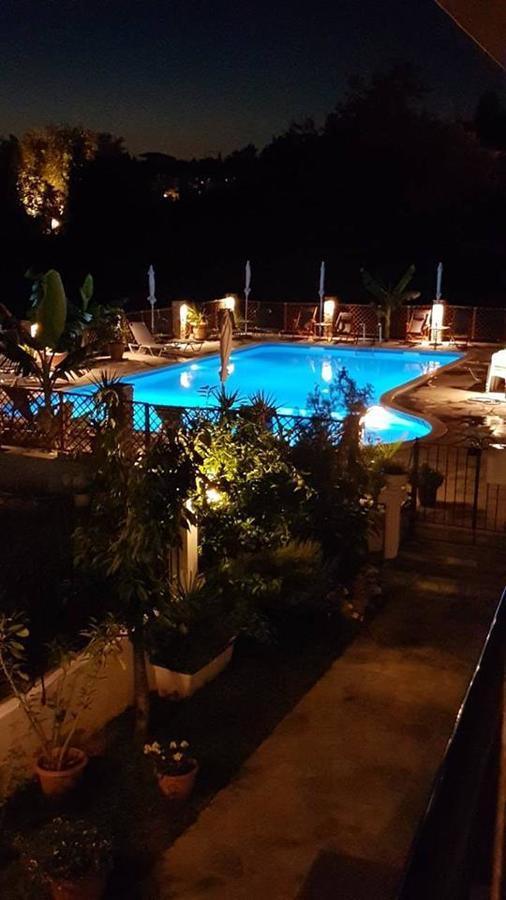 Star Paradise Hotel Neos Marmaras Exterior photo